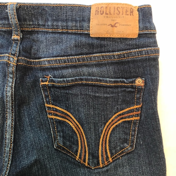 Hollister Frayed Cuff Bermuda Jean Shorts - Picture 6 of 7